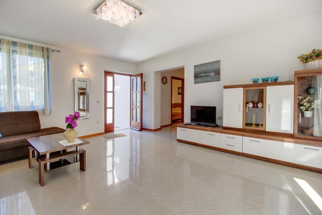 Apartman Mirjana 1 Малий Лошинь Екстер'єр фото